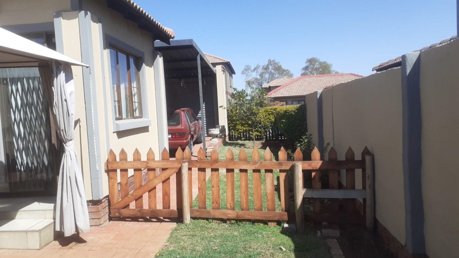 3 Bedroom Property for Sale in Albertsdal Gauteng