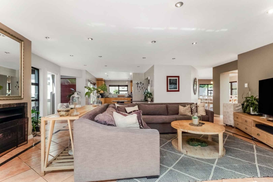 4 Bedroom Property for Sale in Fourways Gardens Gauteng