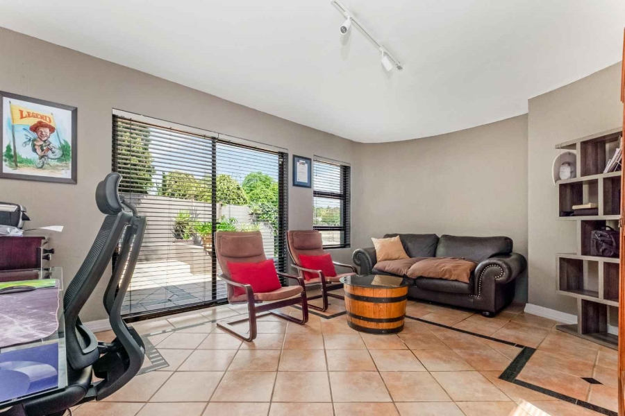 4 Bedroom Property for Sale in Fourways Gardens Gauteng
