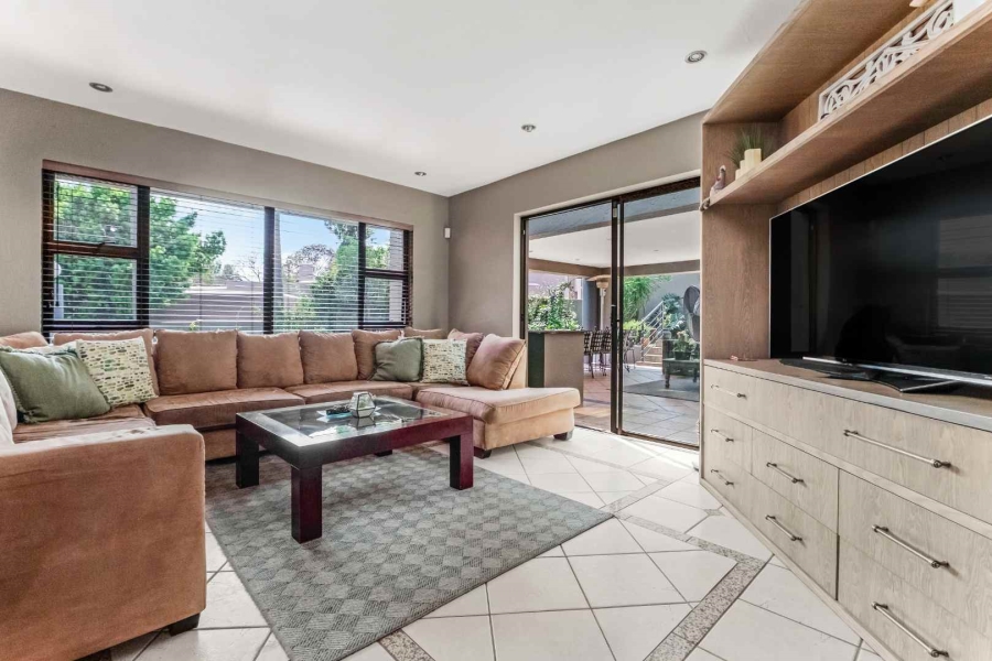 4 Bedroom Property for Sale in Fourways Gardens Gauteng