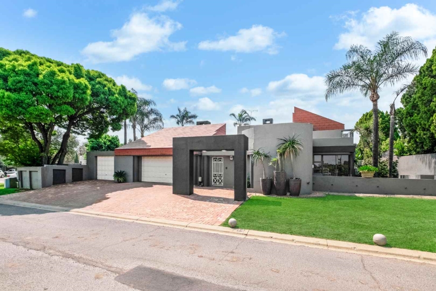 4 Bedroom Property for Sale in Fourways Gardens Gauteng