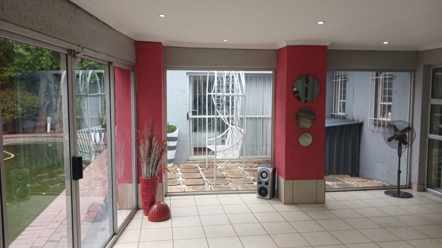 3 Bedroom Property for Sale in Freeway Park Gauteng