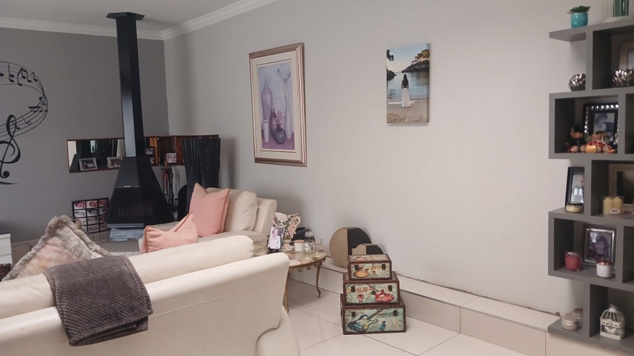3 Bedroom Property for Sale in Freeway Park Gauteng