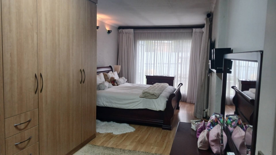 3 Bedroom Property for Sale in Freeway Park Gauteng