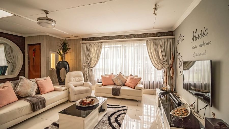 3 Bedroom Property for Sale in Freeway Park Gauteng