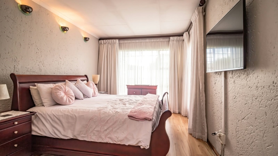 3 Bedroom Property for Sale in Freeway Park Gauteng