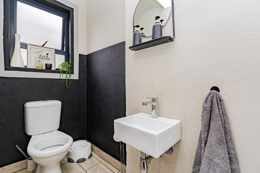 3 Bedroom Property for Sale in Zambezi Manor Lifestyle Estate Gauteng