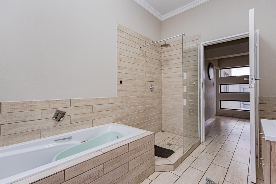 3 Bedroom Property for Sale in Zambezi Manor Lifestyle Estate Gauteng