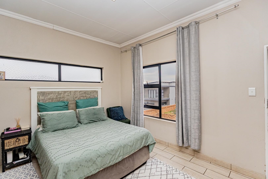 3 Bedroom Property for Sale in Zambezi Manor Lifestyle Estate Gauteng