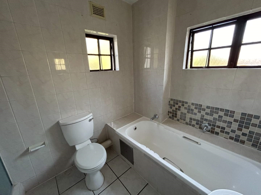 1 Bedroom Property for Sale in Sandown Gauteng