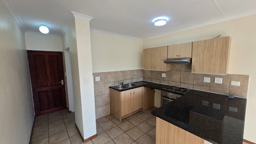 To Let 2 Bedroom Property for Rent in Noordhang Gauteng