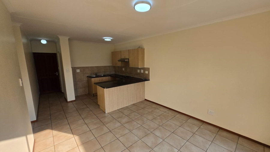 To Let 2 Bedroom Property for Rent in Noordhang Gauteng