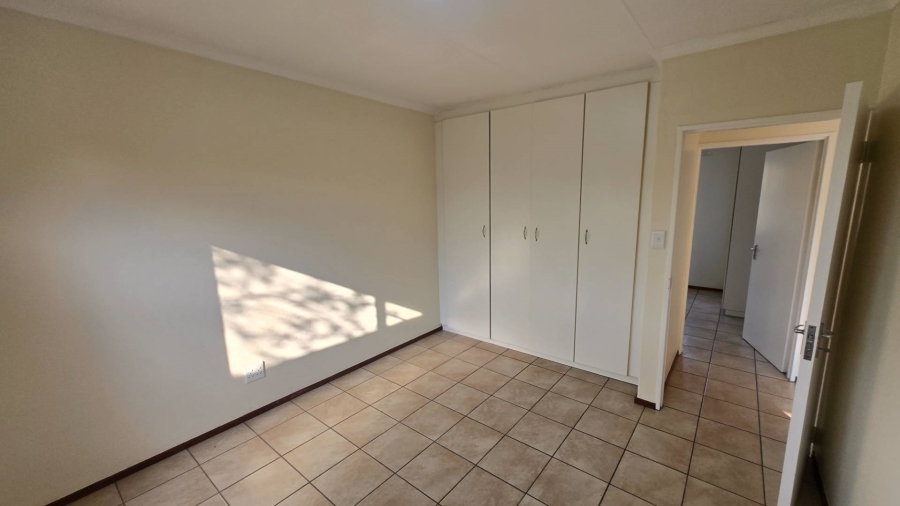 To Let 2 Bedroom Property for Rent in Noordhang Gauteng