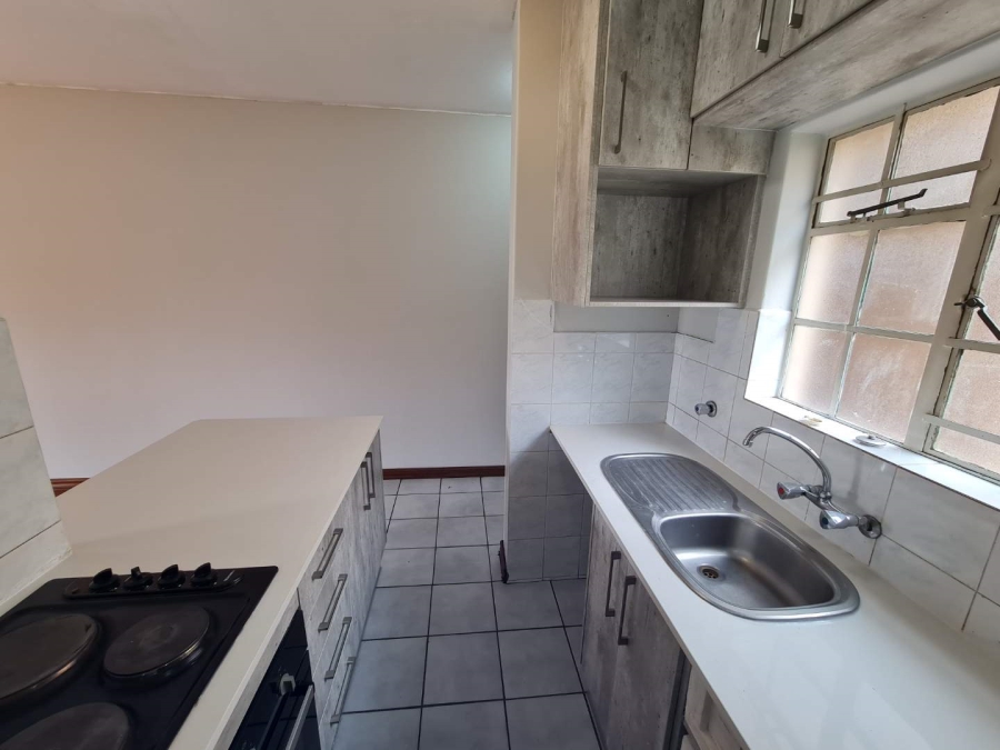 To Let 1 Bedroom Property for Rent in Sharonlea Gauteng
