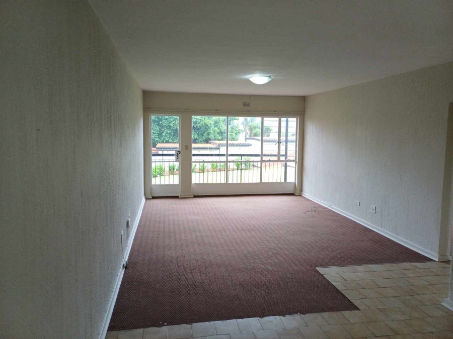 To Let 1 Bedroom Property for Rent in Kloofendal Gauteng