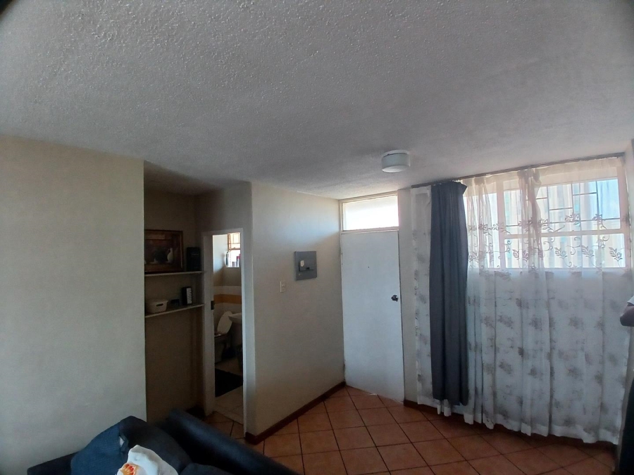 1 Bedroom Property for Sale in Hatfield Gauteng
