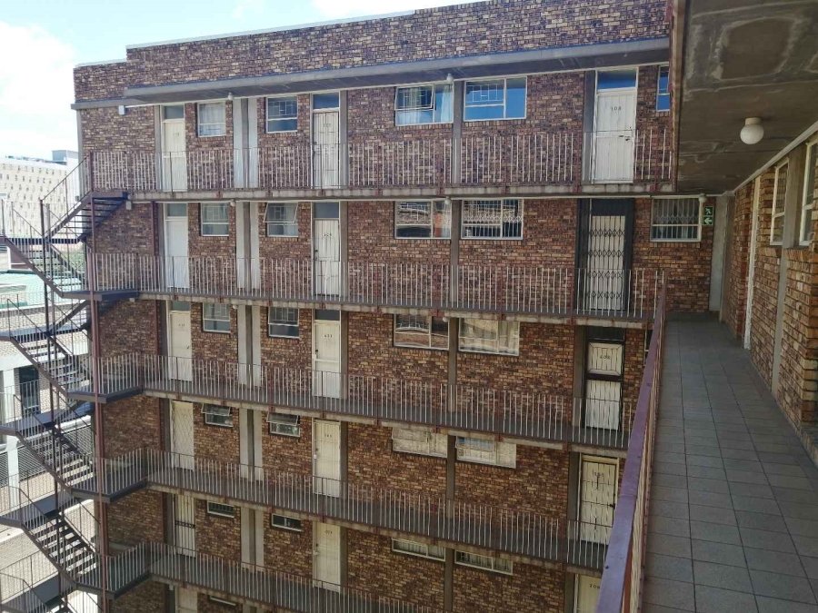 1 Bedroom Property for Sale in Hatfield Gauteng