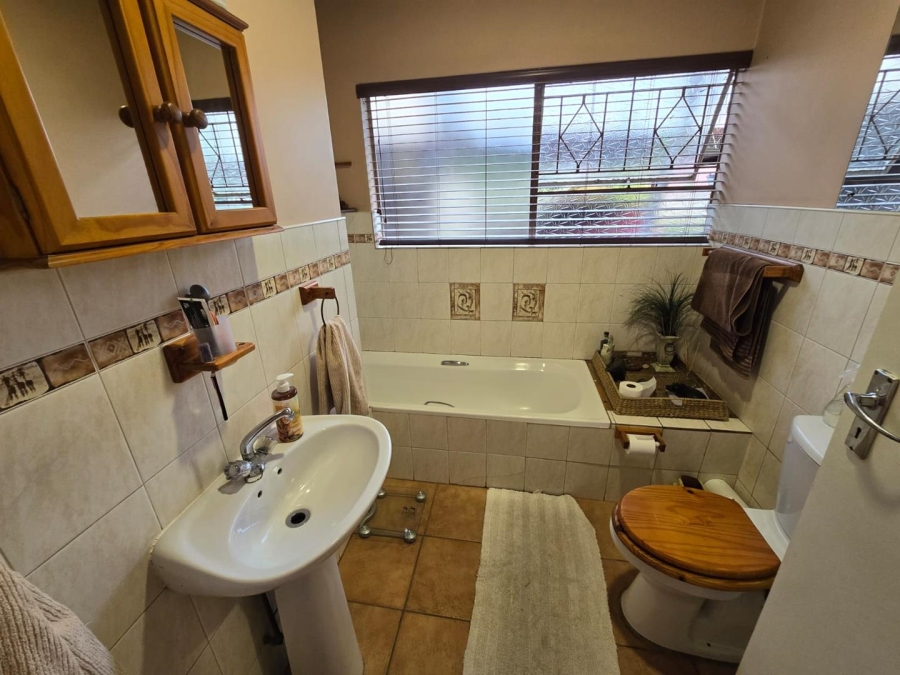 4 Bedroom Property for Sale in Esther Park Gauteng