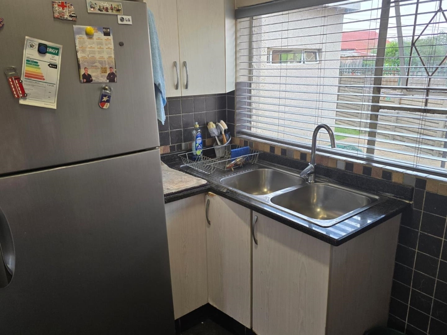 4 Bedroom Property for Sale in Esther Park Gauteng
