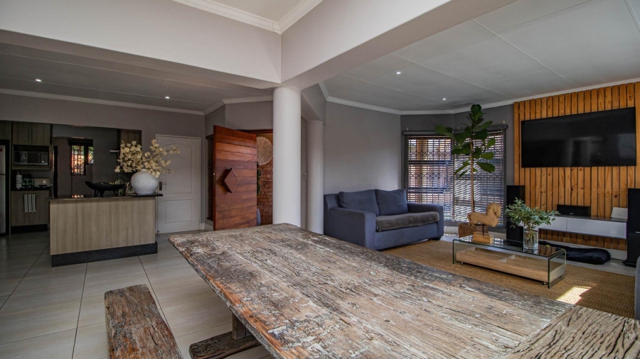 3 Bedroom Property for Sale in Beyerspark Gauteng