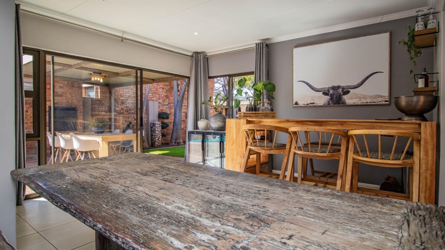 3 Bedroom Property for Sale in Beyerspark Gauteng