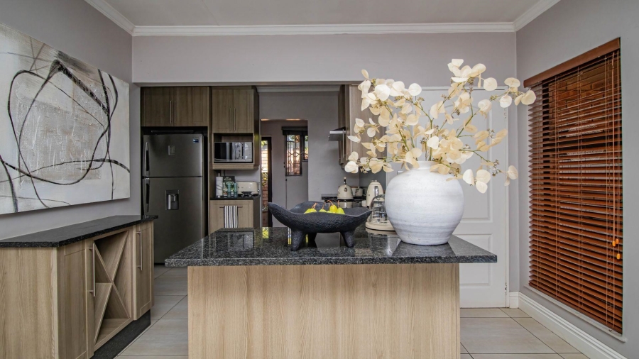3 Bedroom Property for Sale in Beyerspark Gauteng