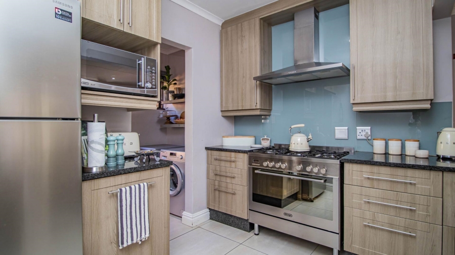 3 Bedroom Property for Sale in Beyerspark Gauteng