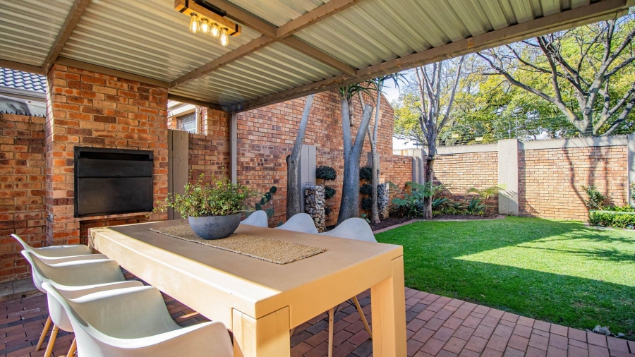 3 Bedroom Property for Sale in Beyerspark Gauteng