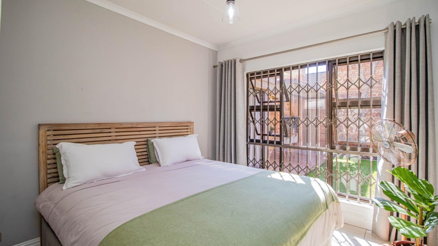 3 Bedroom Property for Sale in Beyerspark Gauteng