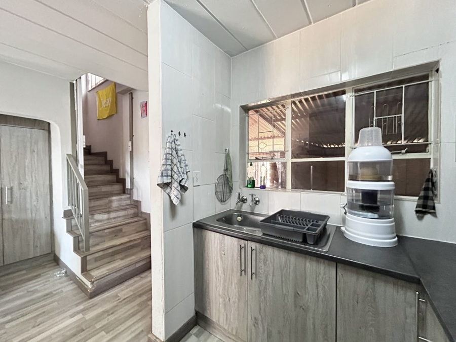 2 Bedroom Property for Sale in Pretoria North Gauteng