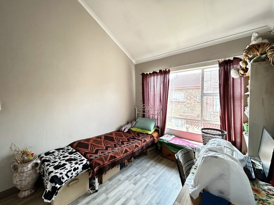 2 Bedroom Property for Sale in Pretoria North Gauteng