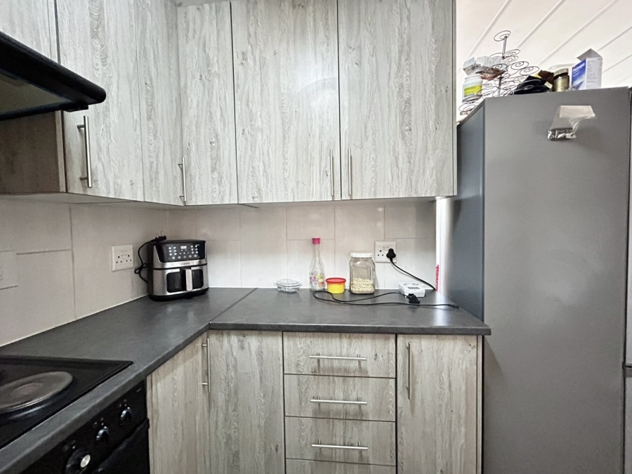 2 Bedroom Property for Sale in Pretoria North Gauteng