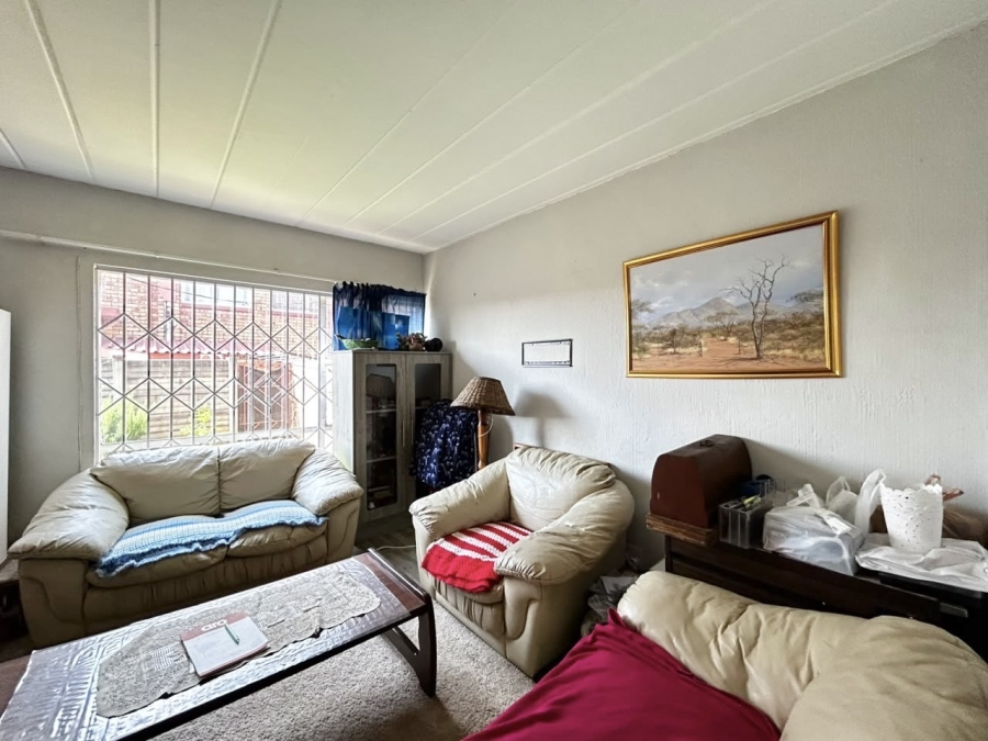 2 Bedroom Property for Sale in Pretoria North Gauteng