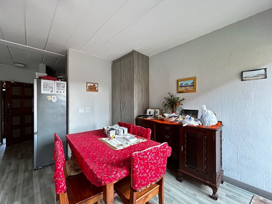2 Bedroom Property for Sale in Pretoria North Gauteng