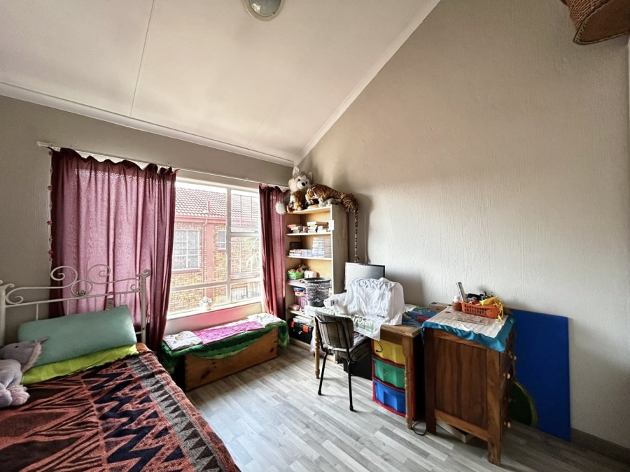 2 Bedroom Property for Sale in Pretoria North Gauteng