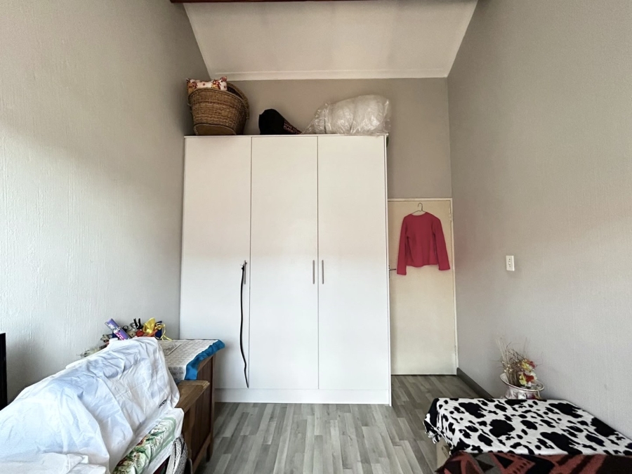 2 Bedroom Property for Sale in Pretoria North Gauteng