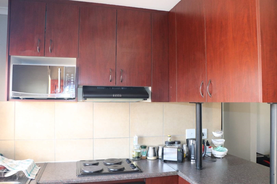 2 Bedroom Property for Sale in Witpoortjie Gauteng