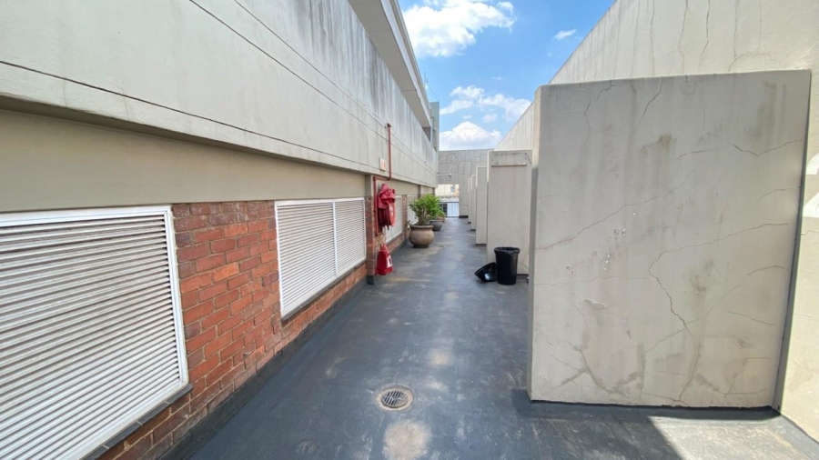 To Let 1 Bedroom Property for Rent in Jeppestown Gauteng