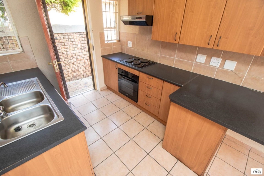 To Let 3 Bedroom Property for Rent in Wilgeheuwel Gauteng