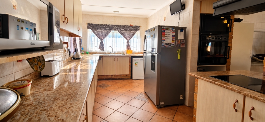 4 Bedroom Property for Sale in Norkem Park Gauteng