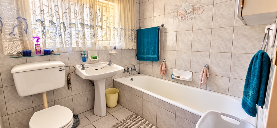 4 Bedroom Property for Sale in Norkem Park Gauteng