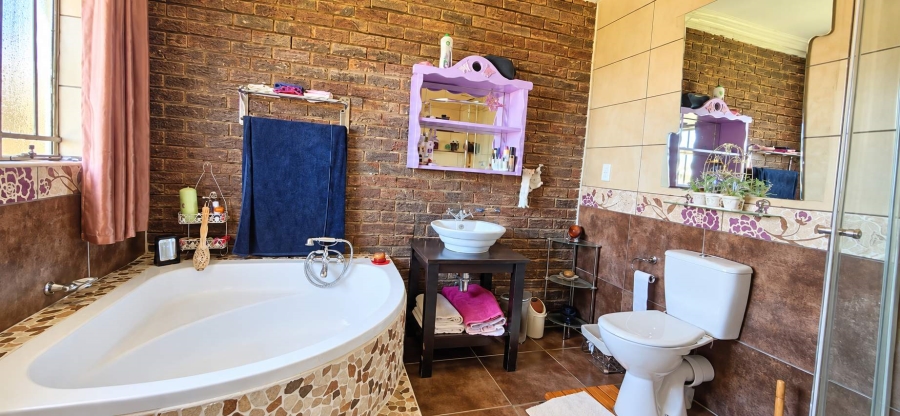 4 Bedroom Property for Sale in Norkem Park Gauteng