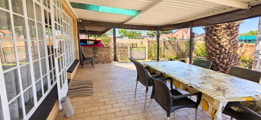4 Bedroom Property for Sale in Norkem Park Gauteng