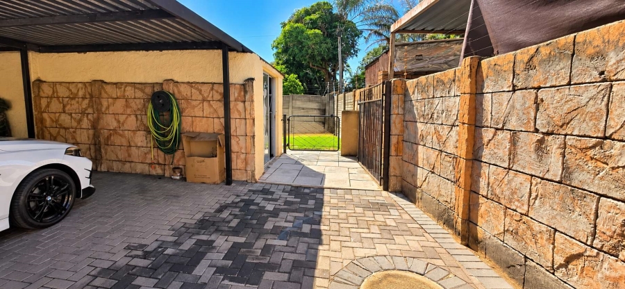 4 Bedroom Property for Sale in Norkem Park Gauteng