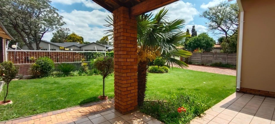 4 Bedroom Property for Sale in Brackenhurst Gauteng