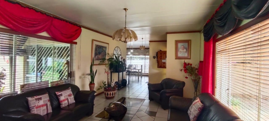 4 Bedroom Property for Sale in Brackenhurst Gauteng