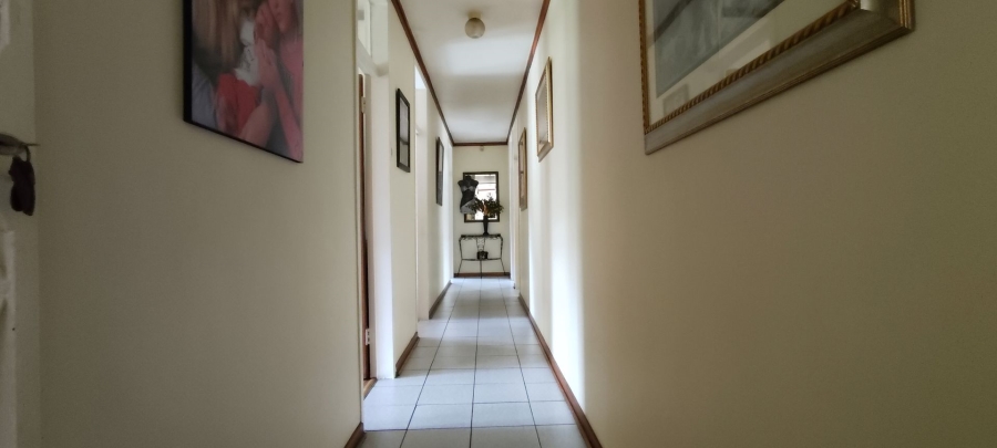 4 Bedroom Property for Sale in Brackenhurst Gauteng