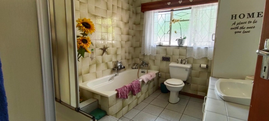 4 Bedroom Property for Sale in Brackenhurst Gauteng