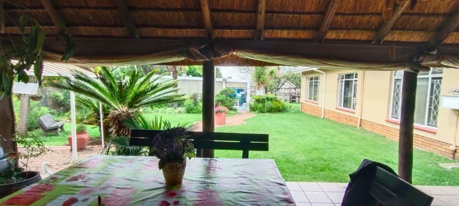 4 Bedroom Property for Sale in Brackenhurst Gauteng