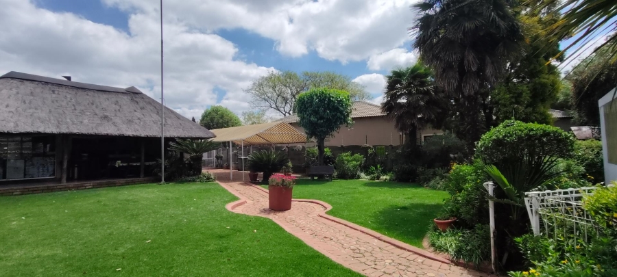 4 Bedroom Property for Sale in Brackenhurst Gauteng